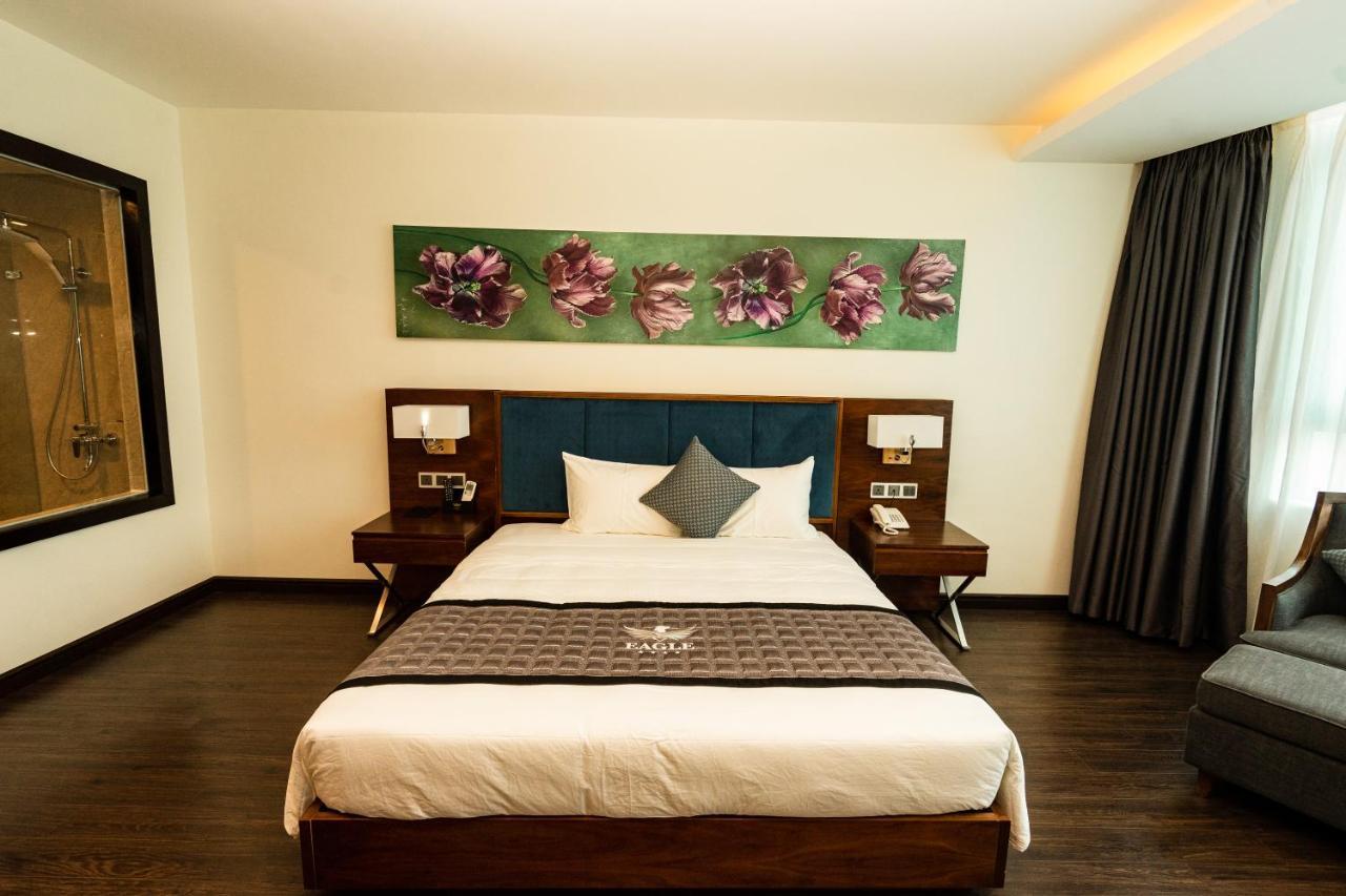 Eagle Hotel Dai Tiet Kültér fotó